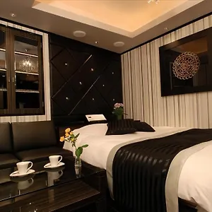 3* ホテル Shuffle